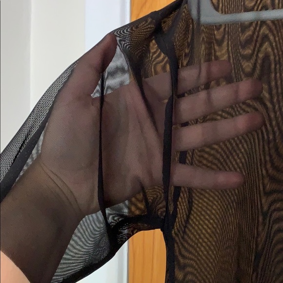 Zara // mesh top - Picture 2 of 4